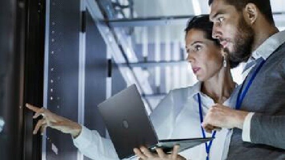 Employess-working-in-server-room